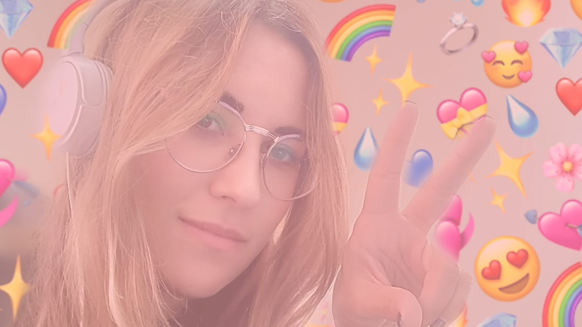 growthgirls ceo Effie Chatzigiannopoulou Bersouxsurrounded by emojis