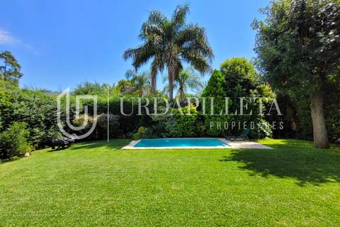 Casa de 4 dormitorios | Urdapilleta Propiedades