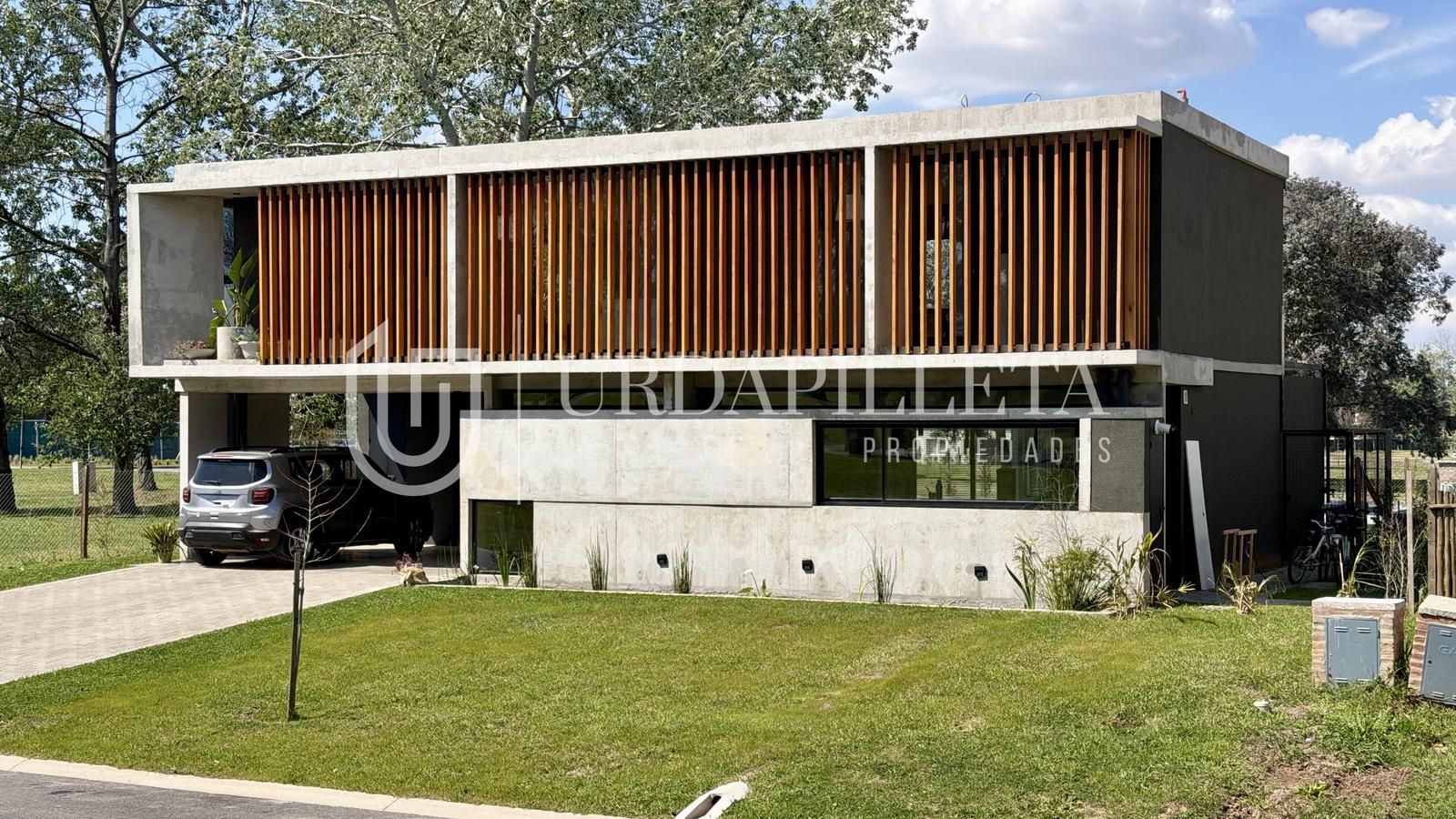 Casa de 3 dormitorios | Urdapilleta Propiedades