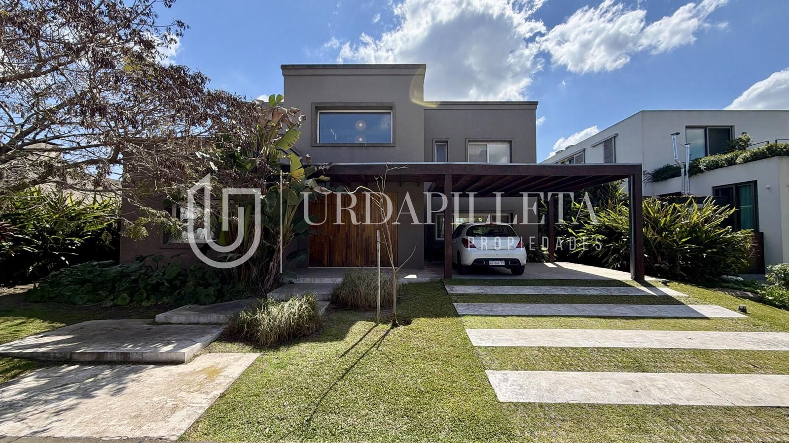 Casa de 3 dormitorios | Urdapilleta Propiedades