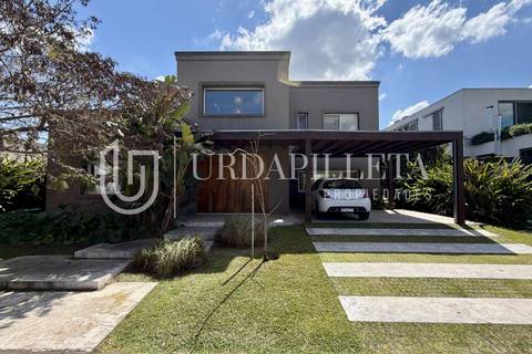Casa de 3 dormitorios | Urdapilleta Propiedades