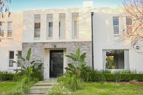 Casa de 3 dormitorios | Urdapilleta Propiedades