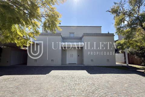 Casa de 4 dormitorios | Urdapilleta Propiedades